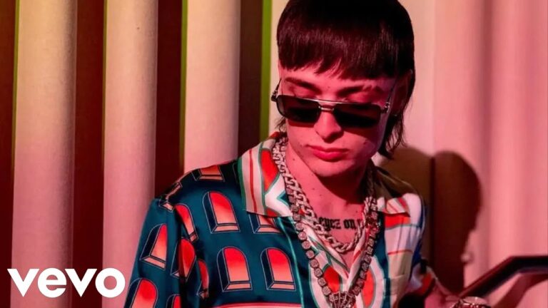 Placeres gastron&oacute;micos: bailarines que disfrutan de la buena mesa