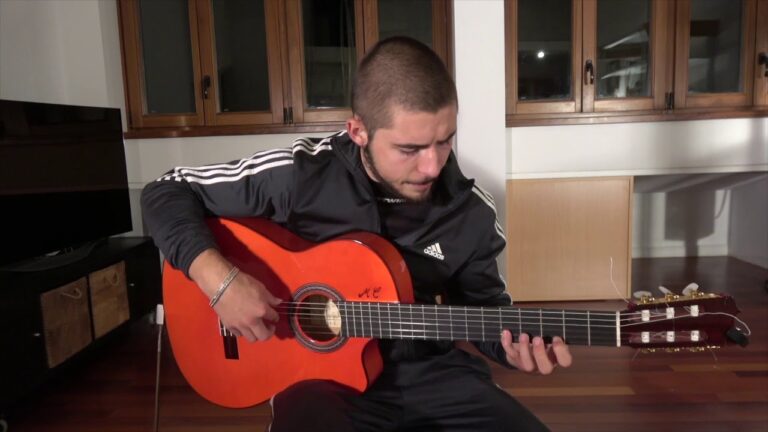 El arte del caj&oacute;n flamenco: t&eacute;cnica y emoci&oacute;n en armon&iacute;a