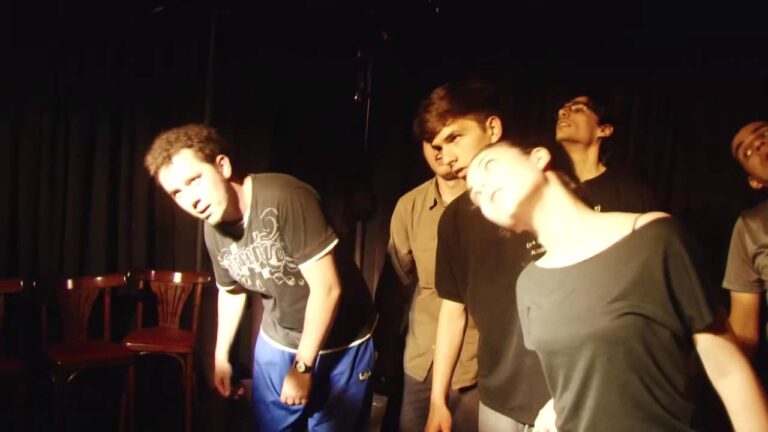 Interpretaci&oacute;n Emocional en el Taller de Teatro: Claves para el &Eacute;xito