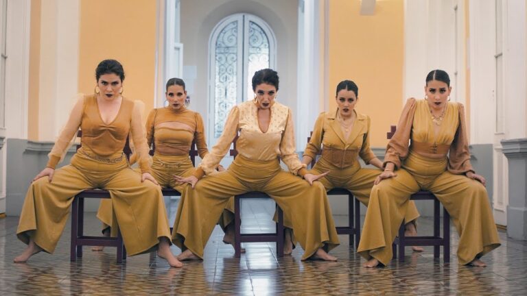 Fusi&oacute;n Flamenca: Incorporando Elementos al Vestuario