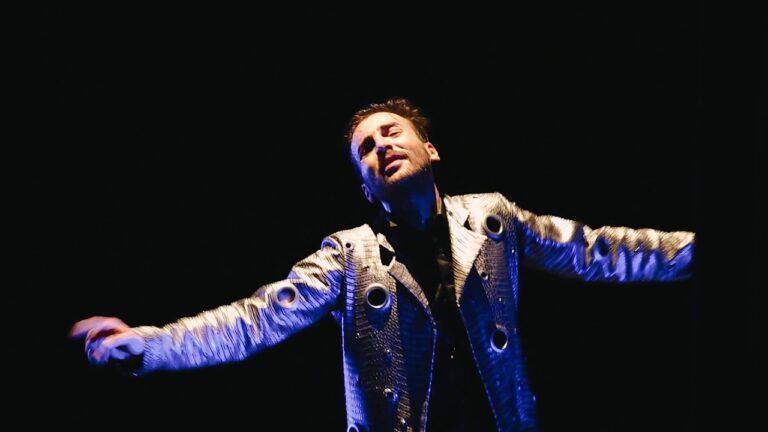 La esencia del flamenco a trav&eacute;s de la fotograf&iacute;a art&iacute;stica del vestuario