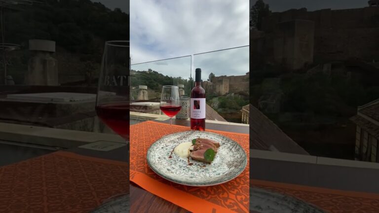 Experiencia &Uacute;nica: Cena y Show de Flamenco en un Tablao Andaluz