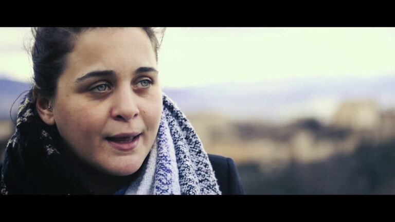 Melod&iacute;as Envolventes: El Encanto de los Tangos de Granada