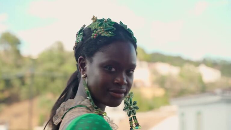 Vestidos de Flamenca de Diseñadores Reconocidos: Elegancia y Tradición