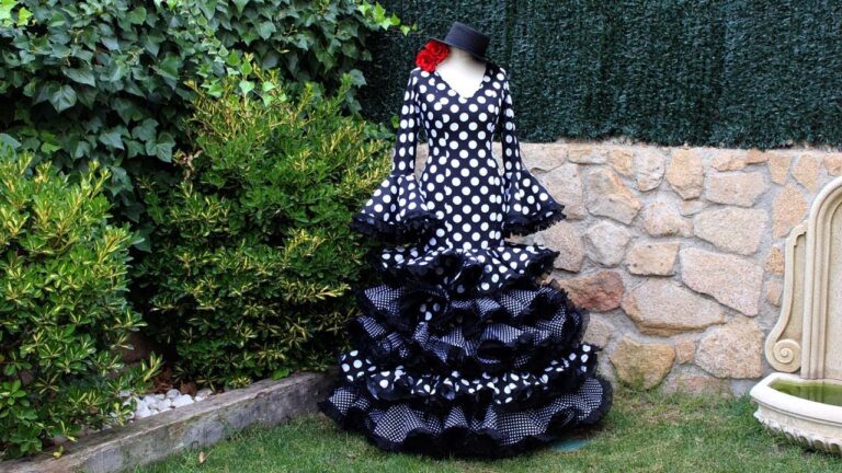 Elegancia y Movimiento: Vestidos de Volantes para Danza Flamenca