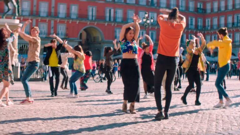 Vive la Experiencia &Uacute;nica de Clases de Flamenco